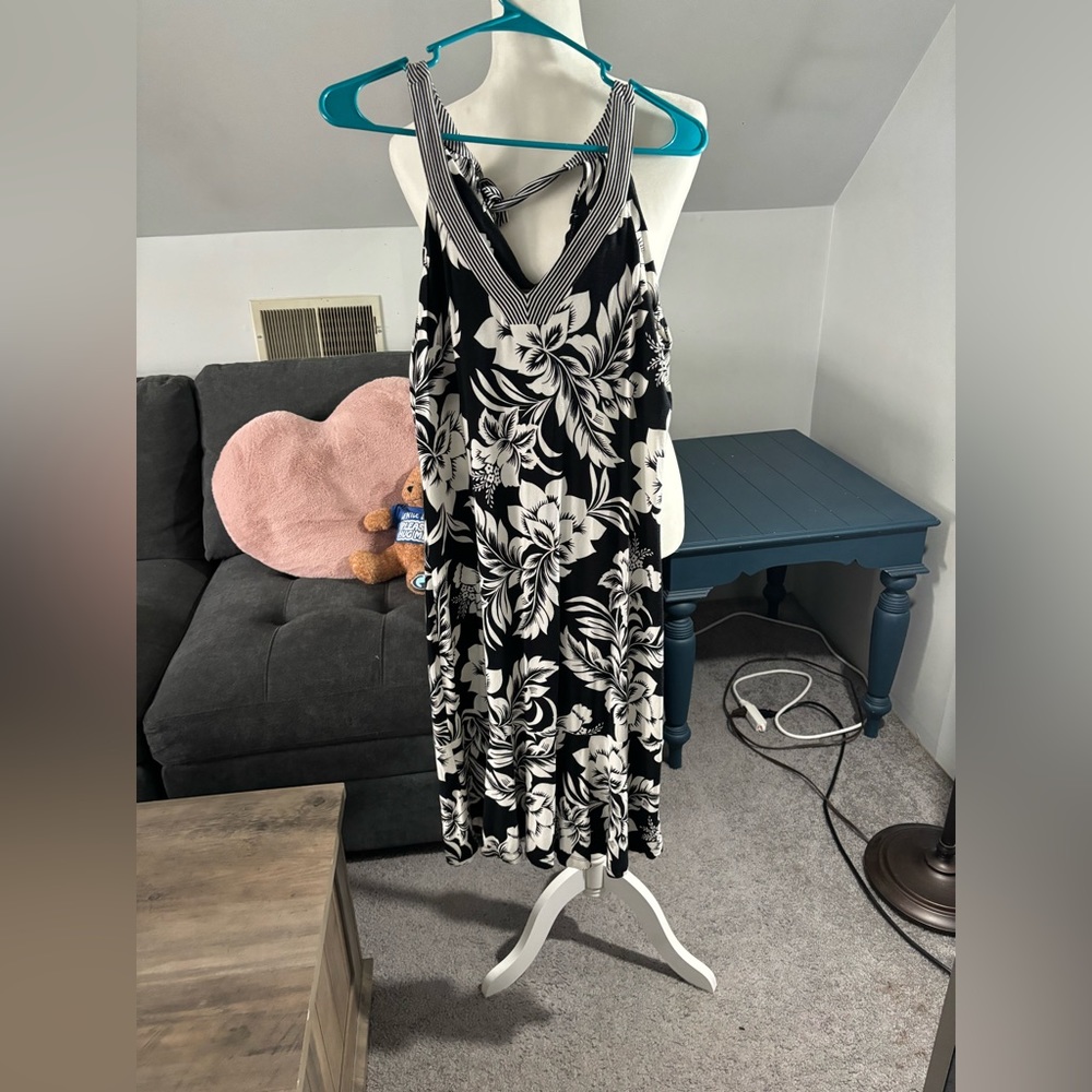 Tommy Bahama black and white floral dress